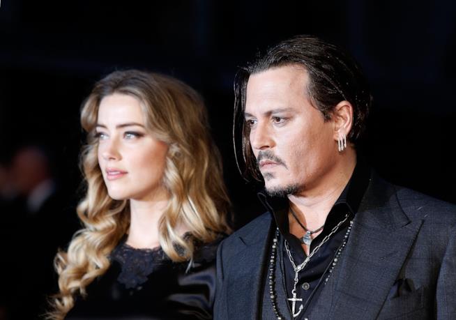 Amber Heard parla di Johnny Depp definendolo un mostro Amber Heard e Johnny Depp