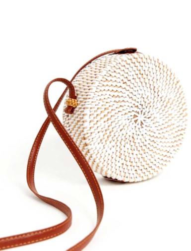 Borsa rotonda strutturata in rattan con intreccio bianco