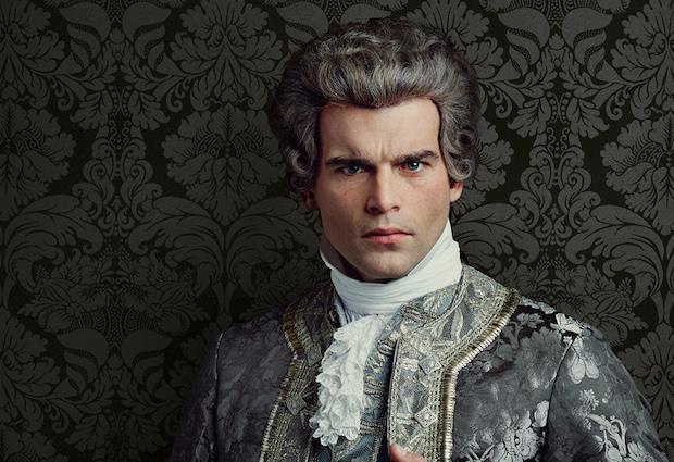 Ecco l'intervista a Stanley Weber, il Conte St. Germain di Outlander 2 Un'immagine promozionale del Conte St. Germain di Outlander
