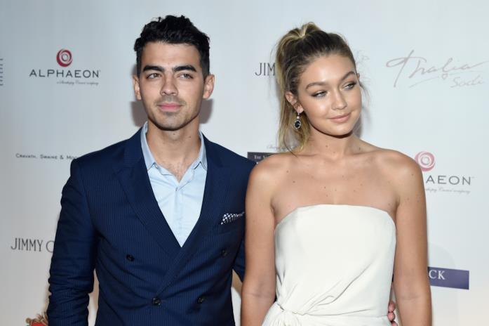 Gigi Hadid e Joe Jonas Gigi Hadid e Joe Jonas in primo piano