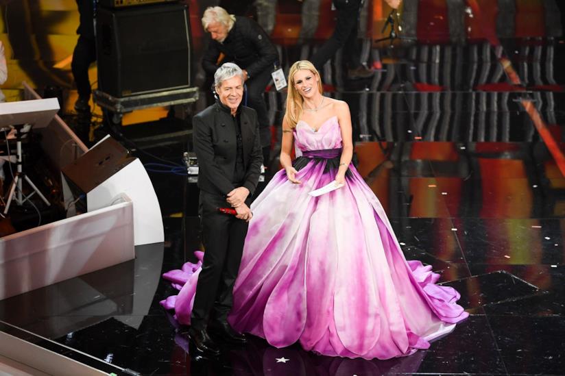 Michelle Hunziker dà un parere su Baglioni Michelle Hunziker e Baglioni a Sanremo 2018
