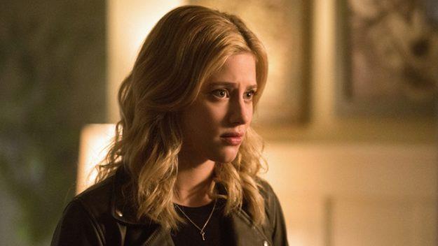 Riverdale: un'immagine di Betty nella serie Un'immagine di Betty in Riverdale