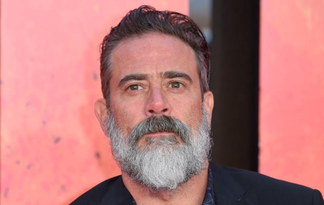 Jeffrey Dean Morgan, nuovo look Jeffrey Dean Morgan in primo piano