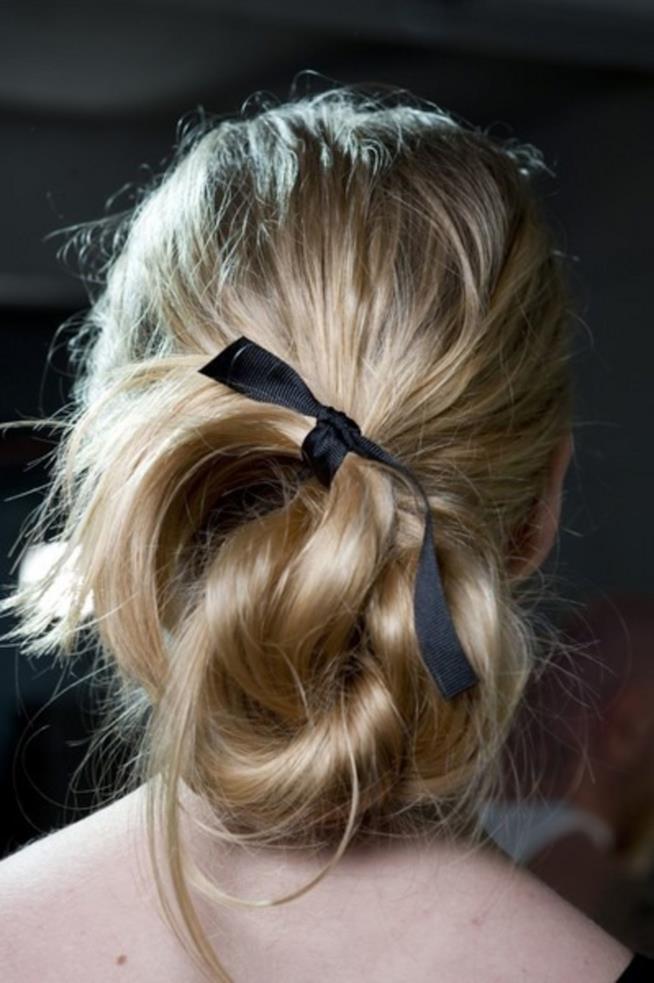 Nastro capelli Nastro nei capelli raccolti