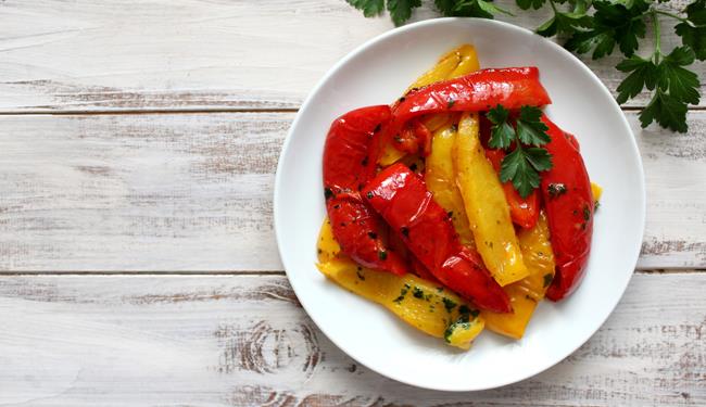 Peperoni in agrodolce: la ricetta tradizionale con cottura in padella Peperoni in agrodolce