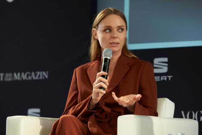 Earth Day, Stella McCartney: "Solo l'1% degli abiti viene riciclato" Stella McCartney