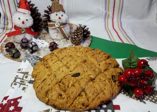 Pandolce Pane basso con canditi