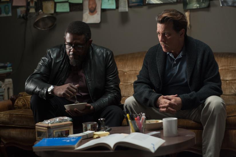 Una scena di City of Lies - L'ora della verità di Brad Furman Forest Whitaker e Johnny Depp alla scoperta deldi Notorious B.I.G.