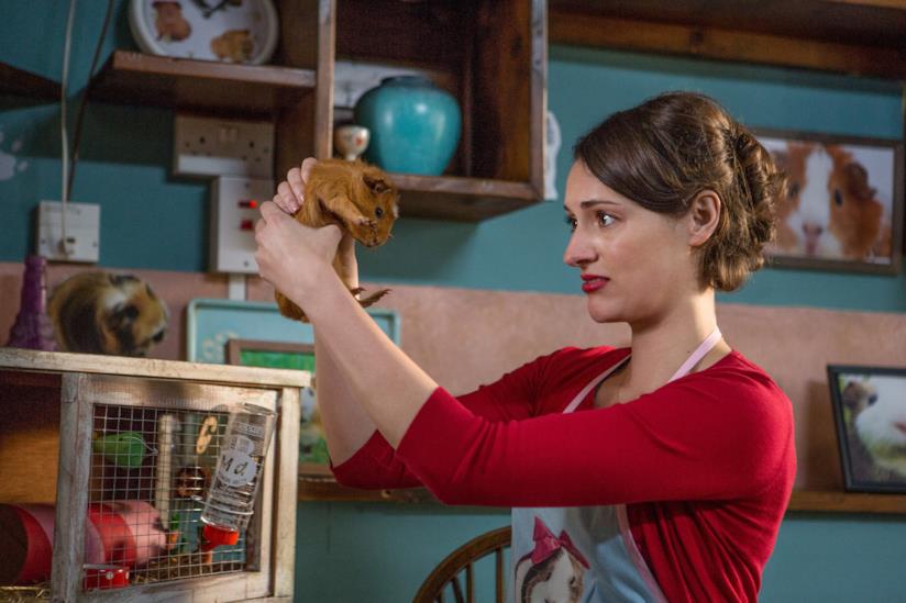 Phoebe Waller-Bridge in Fleabag, seconda stagione Una scena della seconda stagione di Fleabag