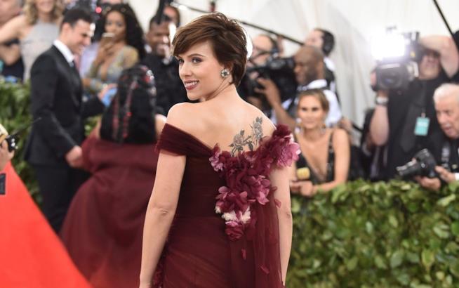 Scarlett Johansson sceglie un abito di Marchesa per il MET Gala Scarlett Johansson al MET Gala 2018