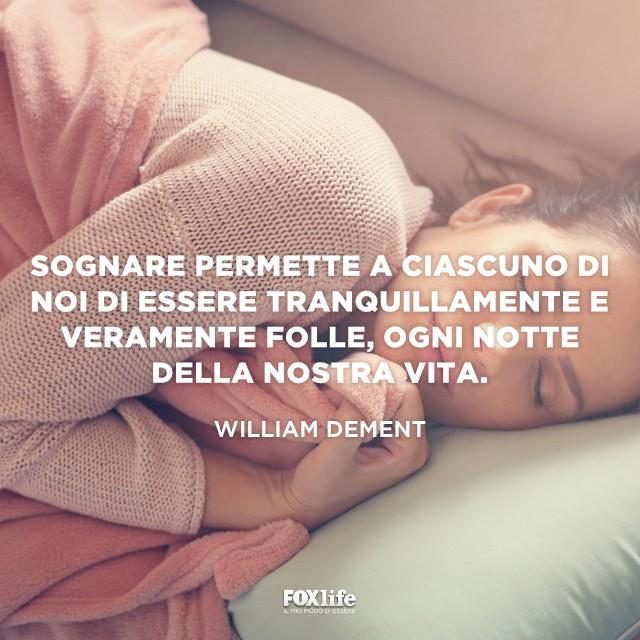 Citazione Dement Una ragazza dorme beata