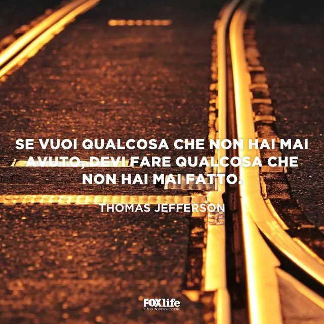 Citazione Jefferson Rotaie del treno riprese in primo piano