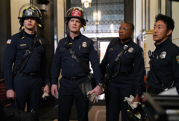 911: un'immagine dalla serie TV 911: un'immagine promozionale dalla serie