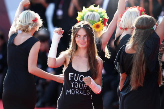 Femen, la fondatrice Oksana Shachko trovata morta suicida a Parigi Manifestazione Femen