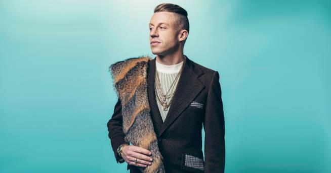Macklemore sopravvissuto a un incidente automobilistico Il rapper Macklemore