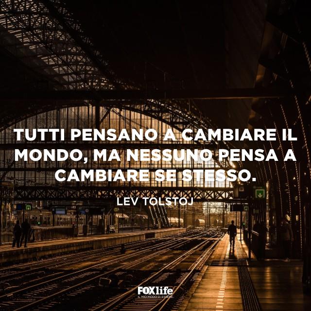 Citazione Tolstoj Stazione dei treni in penombra