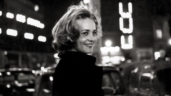 Jeanne Moreau in una scena di La donna è donna Jeanne Moreau attrice per Louis Malle e Michelangelo Antonioni