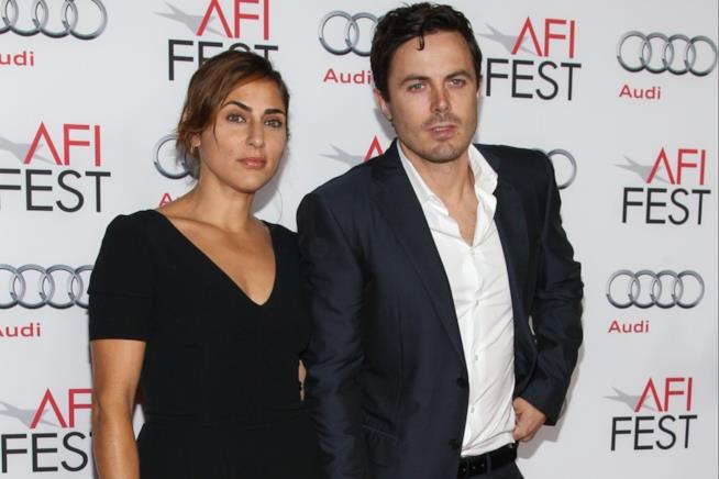 Casey Affleck e la moglie Summer Phoenix sul red carpet dell'AFI Fest 2013 Casey Affleck con la moglie Summer Phoenix