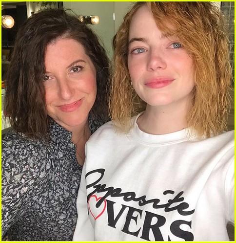 Emma Stone e la permanente Emma Stone nella foto con la permanente