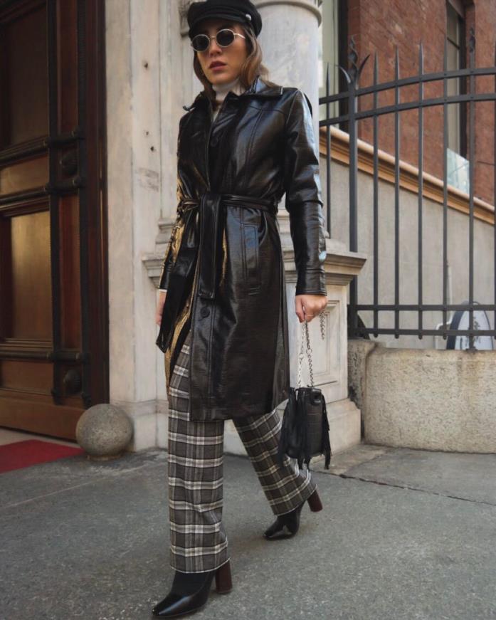 Silvia Caroline L'outfit casual chic con cappotto in vinile di Silvia Caroline