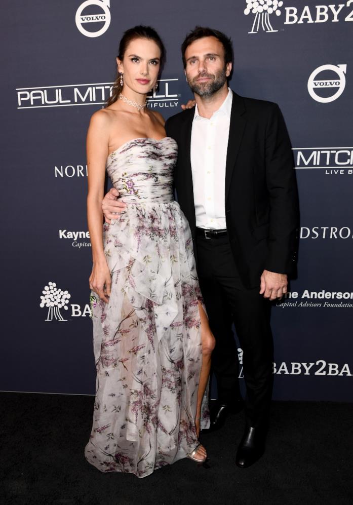 Alessandra Ambrosio con il padre dei suoi figli Alessandra Ambrosio con Jamie Mazur
