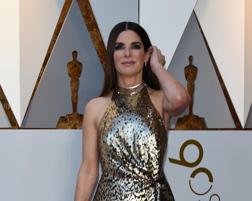 Sandra Bullock parla delle difficoltà di essere una madre single Sandra Bullock