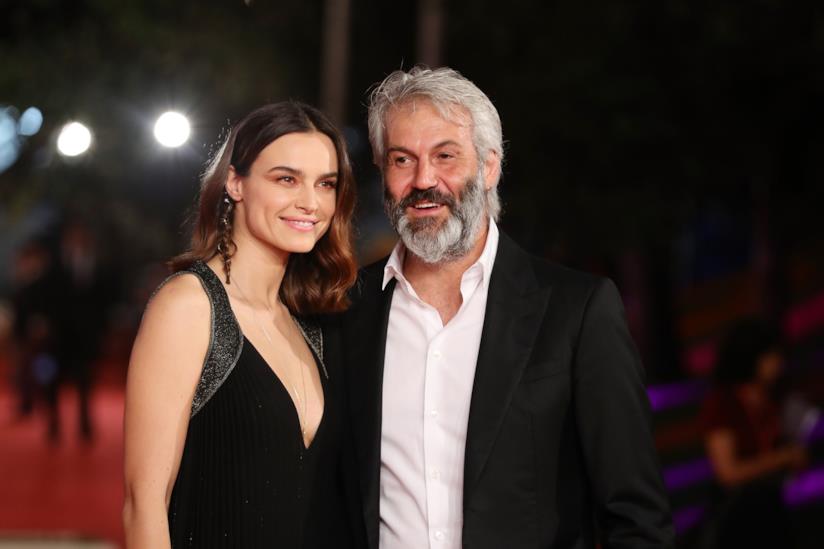 Kasia Smutniak ha sposato il compagno Domenico Procacci Kasia Smutniak e Domenico Procacci
