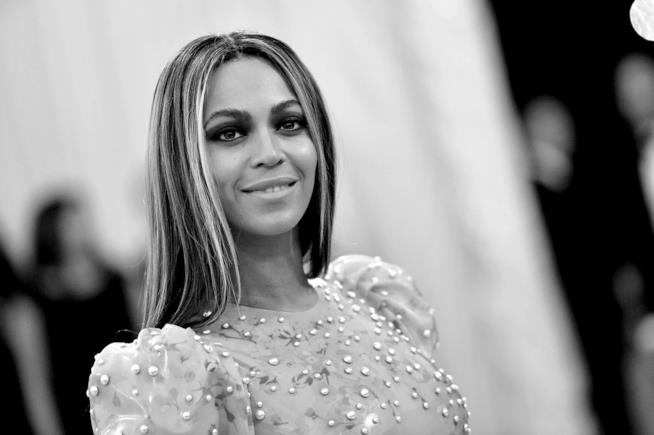 Beyoncé è fra gli artisti che si esibiranno al Coachella Nella line-up del Coachella c'è anche Beyoncé