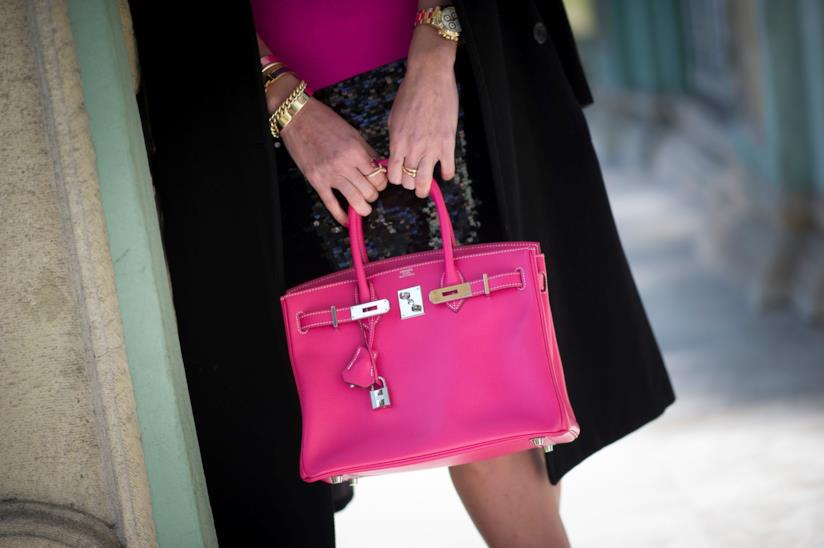 Abiti, borse e accessori di tendenza autunno inverno 2018 Capi e accessori scontati su Yoox