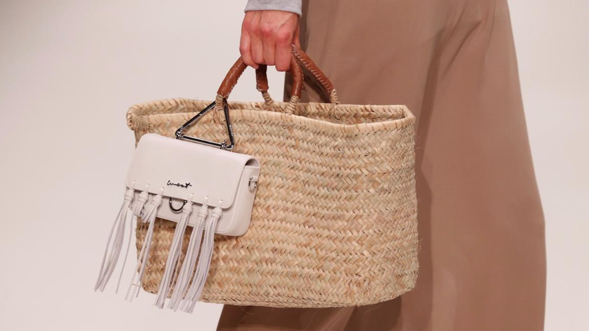 Rafia, paglia e bambù, le borse naturali per l'autunno 2018