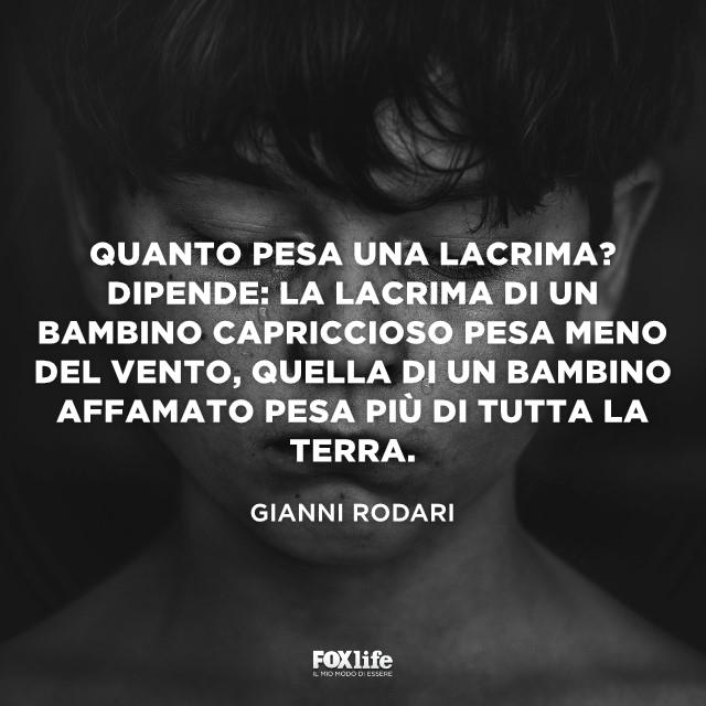 Frase Rodari Primo piano di bambino in lacrime