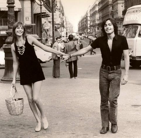 Jane Birkin e Alain Delon Jane Birkin e Alain Delon con la borsa di paglia