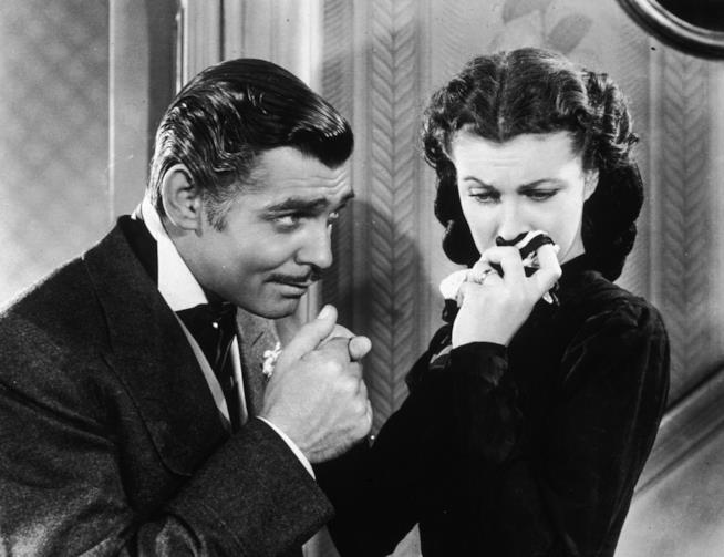 10 curiosità su Via col vento Vivien Leigh e Clark Gable in una scena di via col vento