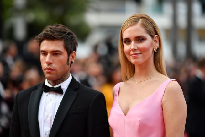 Chiara Ferragni difesa da Fedez Chiara Ferragni e Fedez a Cannes