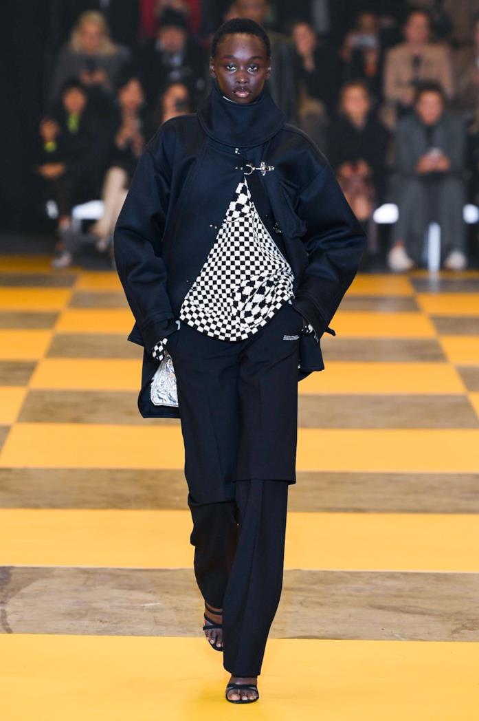 Off-white La passerella di Off-white