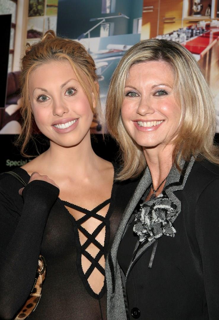 Olivia Newton-John: ultimi aggiornamenti sulla sua salute Chloe Lattanzi, Olivia Newton-John