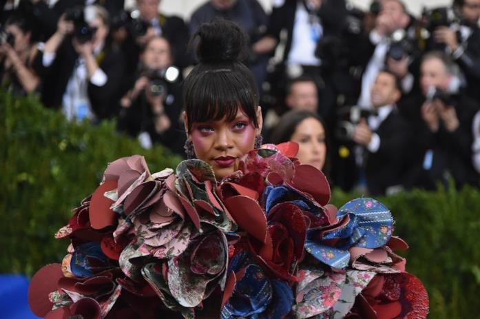 I temi più belli visti al MET Gala in questi ultimi 20 anni Rihanna al MET Gala 2017