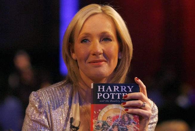 Un primo piano di J.K. Rowling J.K. Rowling in primo piano