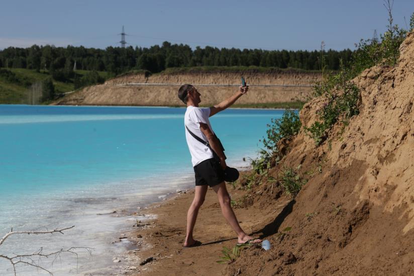 Le 8 regole per fare selfie perfetti per social network Selfie al mare? Tutti i segreti