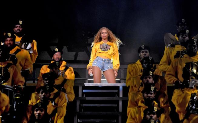 Beyoncé ha infiammato il pubblico del Coachella insieme alle Destiny's Child Beyoncé