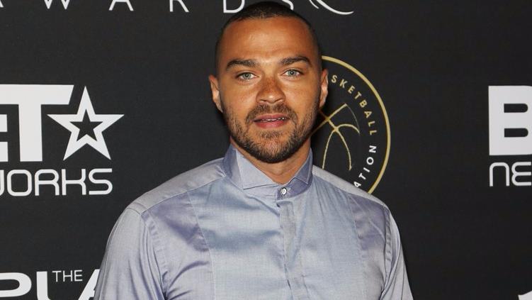 Jesse Williams esorta gli americani ad andare a votare in un nuovo video di Joss Whedon Jesse Williams a un evento ufficiale
