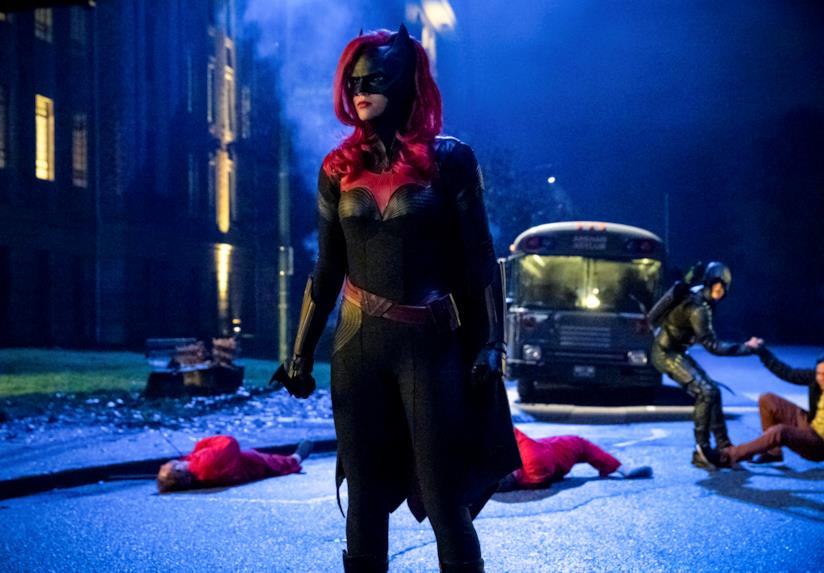 Batwoman, il produttore parla del pilot della serie TV. Greg Berlanti anticipa quando sarà ambientato Batwoman.