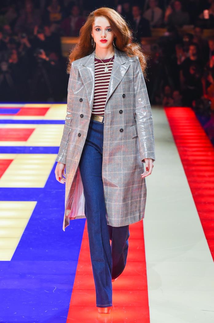 Sfilata Tommy Now Un look della Sfilata Tommy Now
