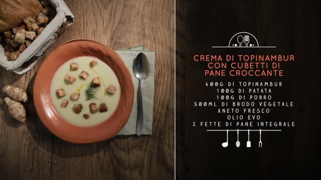 Crema di topinambur e aneto con i crostini di pane Crema di topinambur
