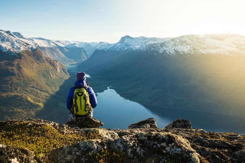 Un panorama norvegese un fiordo norvegese