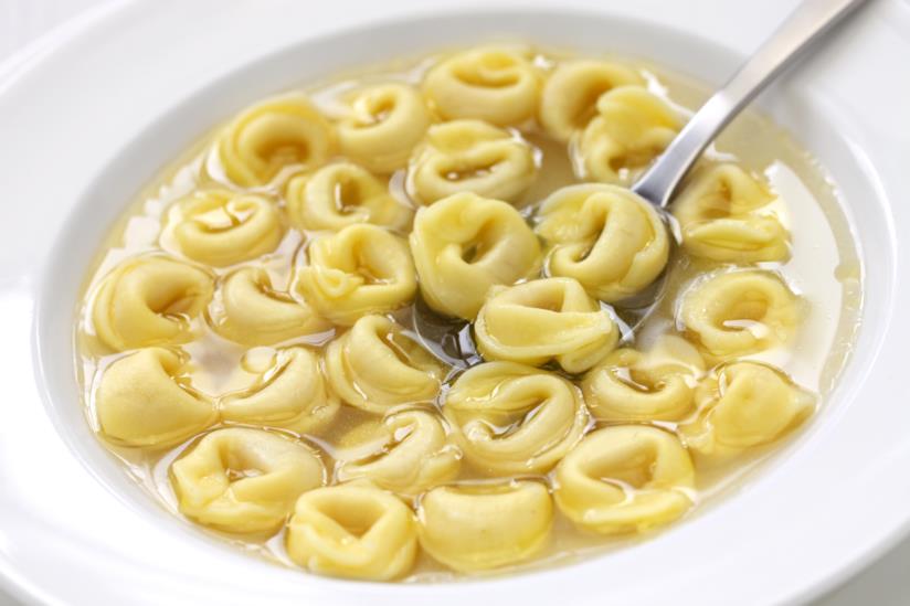 Tortellini bolognesi in brodo di carne Tortellini bolognesi in brodo