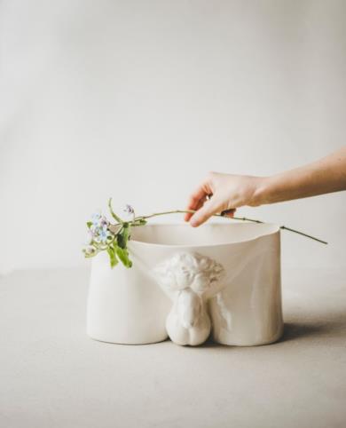 Vaso per piante erotico