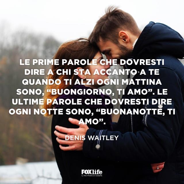 Frase Waitley Coppia fronte a fronte in un paesaggio inevato