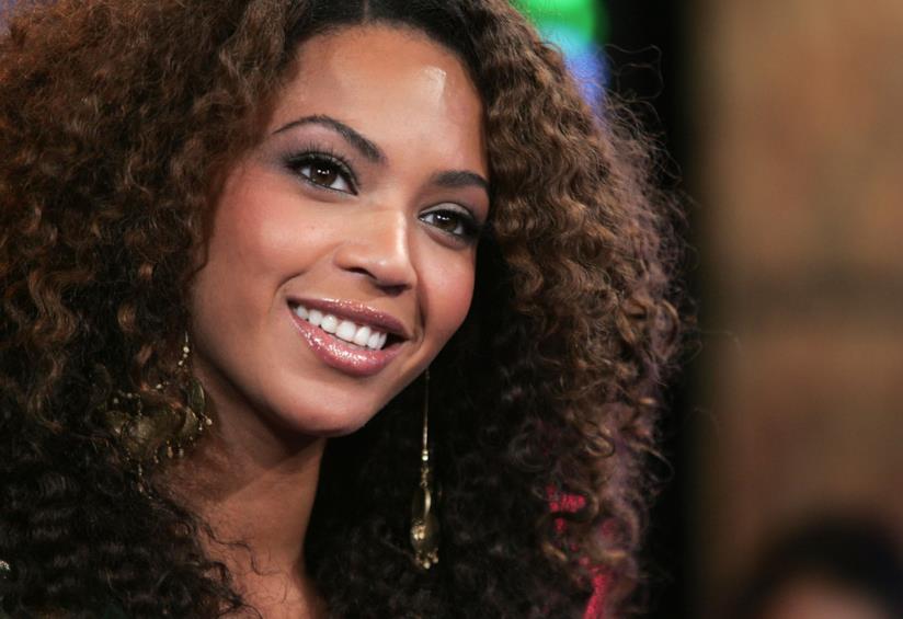 Ecco sette errori da non compiere con i capelli ricci Beyonce con i capelli ricci