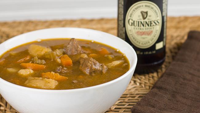Stufato di manzo alla Guinness Stufato di manzo alla Guinness: Festa di San Patrizio